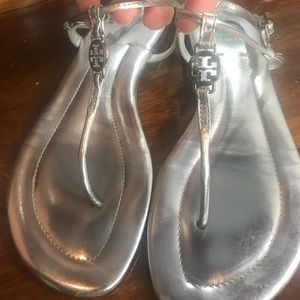 Tory Burch Thong Sandal, size 8